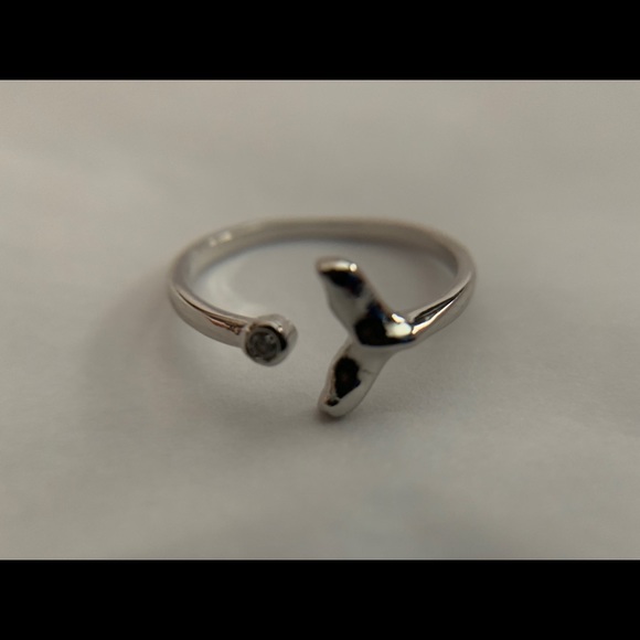 FishTail Ring - Picture 2 of 4